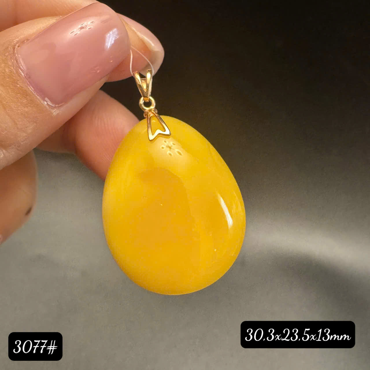 Mặt dây vàng bơ 3077