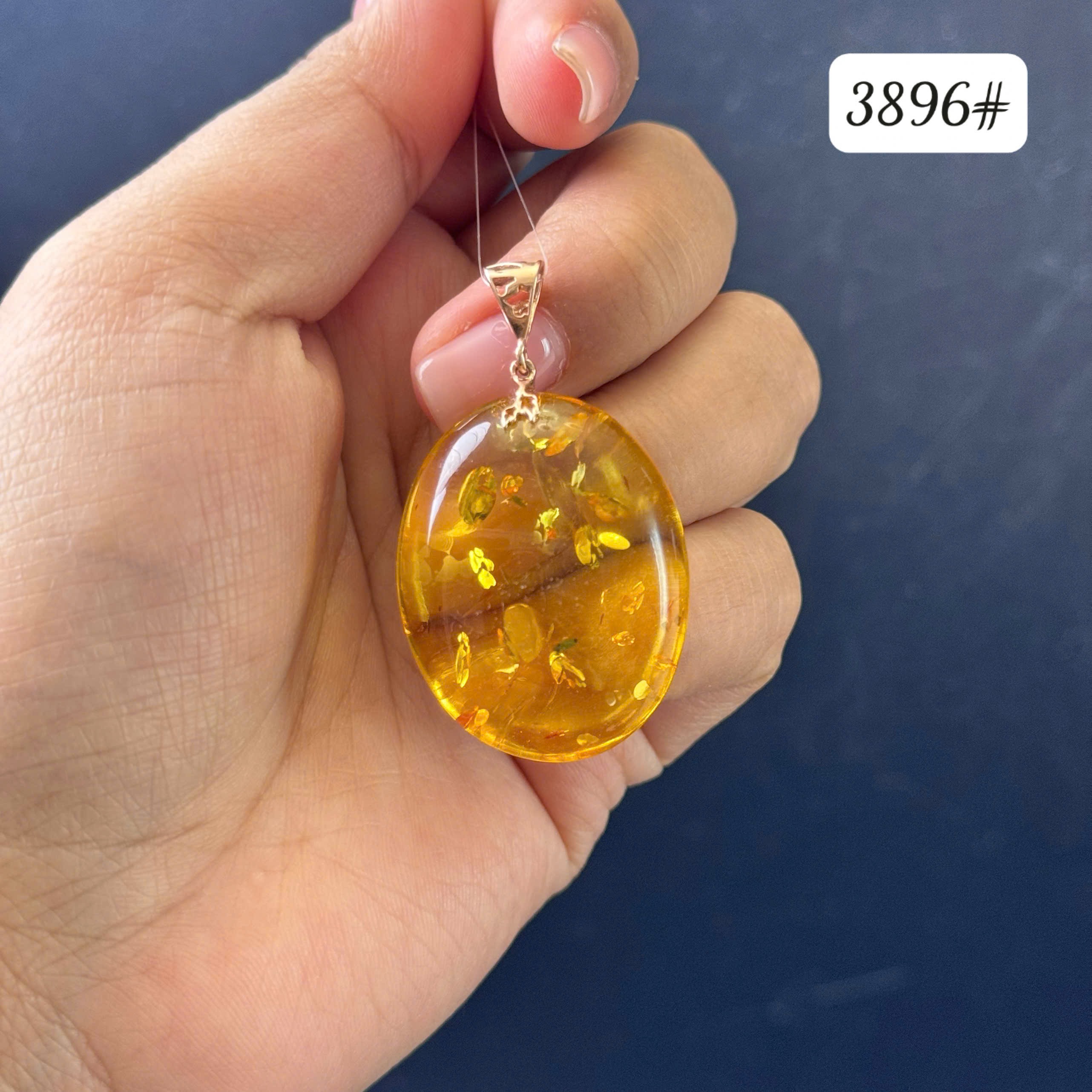 Mặt nở hoa 3896