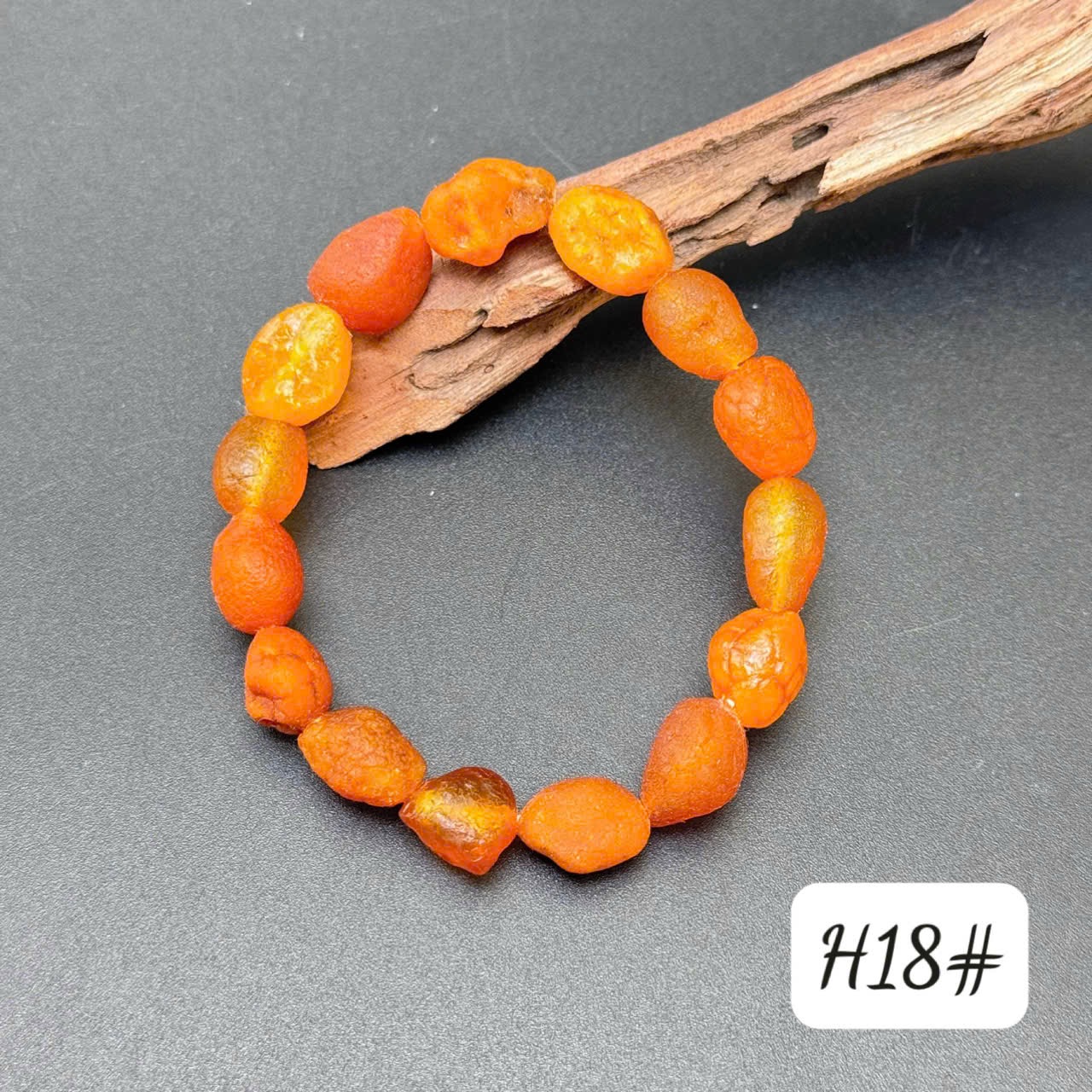 Lắc tay giọt nữ H18
