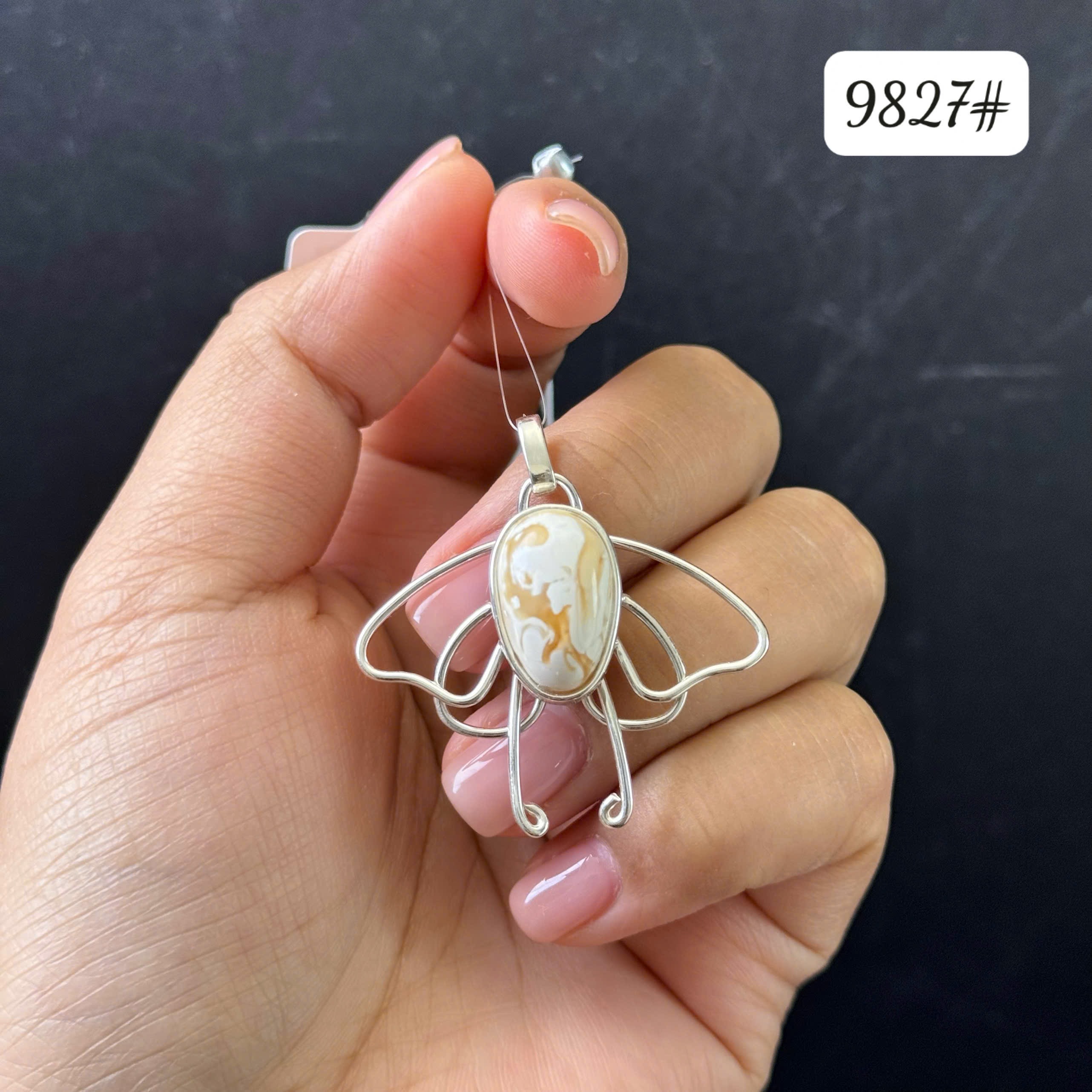 Mặt dây bướm xinh 9827