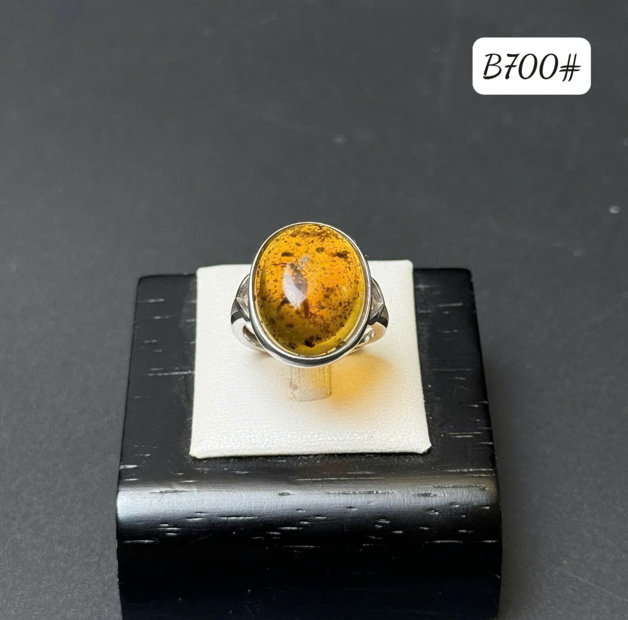 Nhẫn côn trùng B700