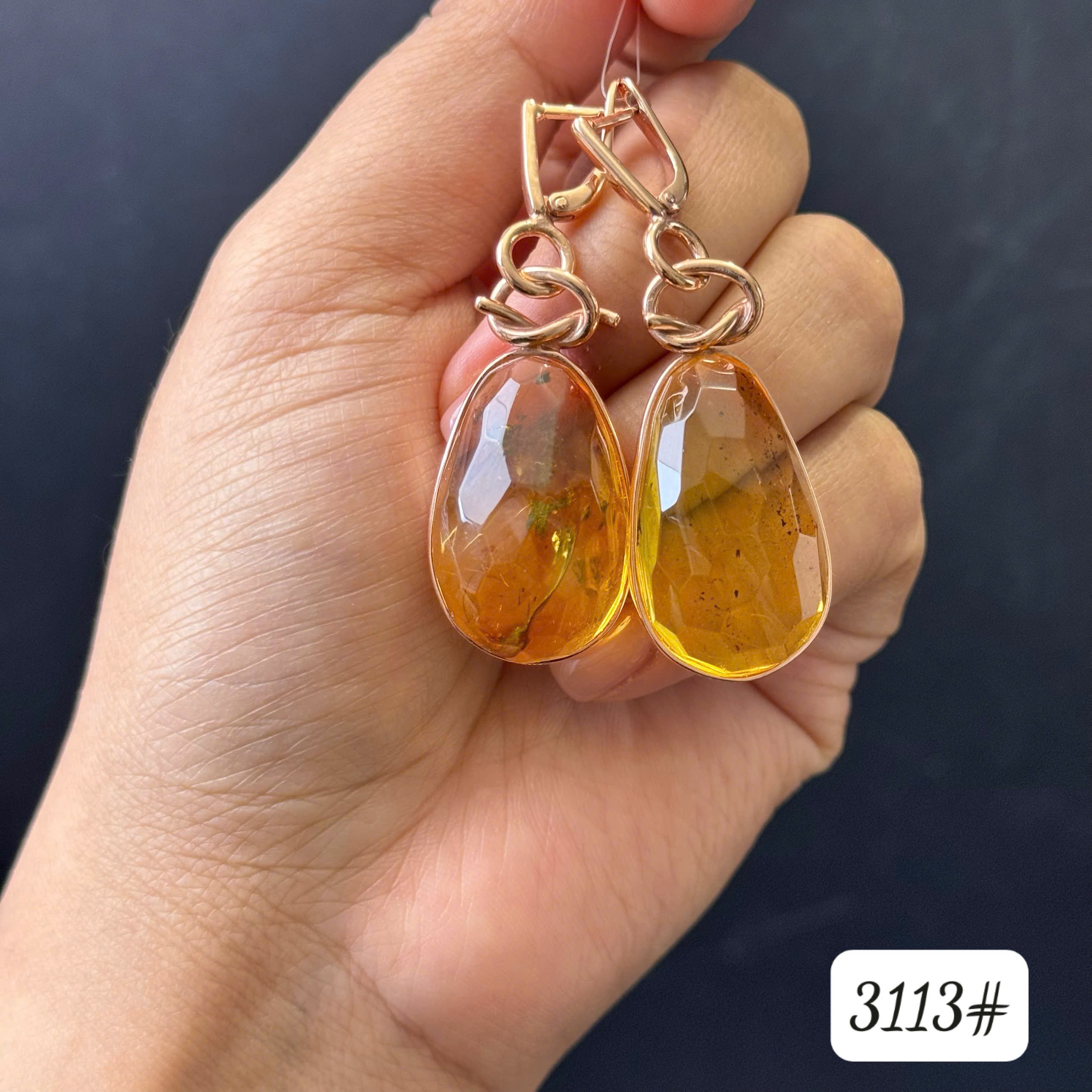 Khuyên tai cắt giác 3113