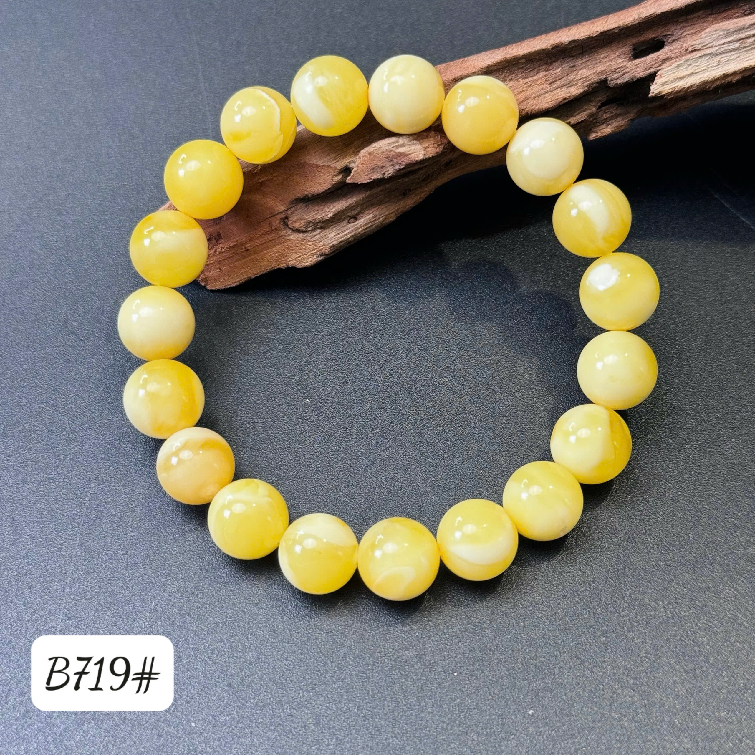 Lắc tay hoàng gia B719