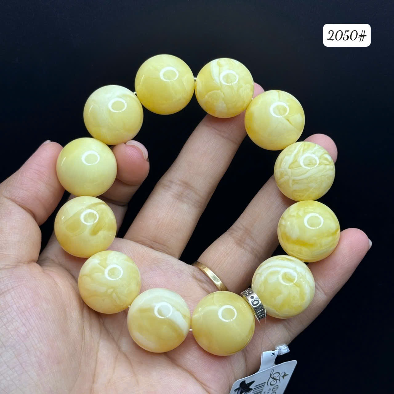 Lắc tay hoàng gia 2050