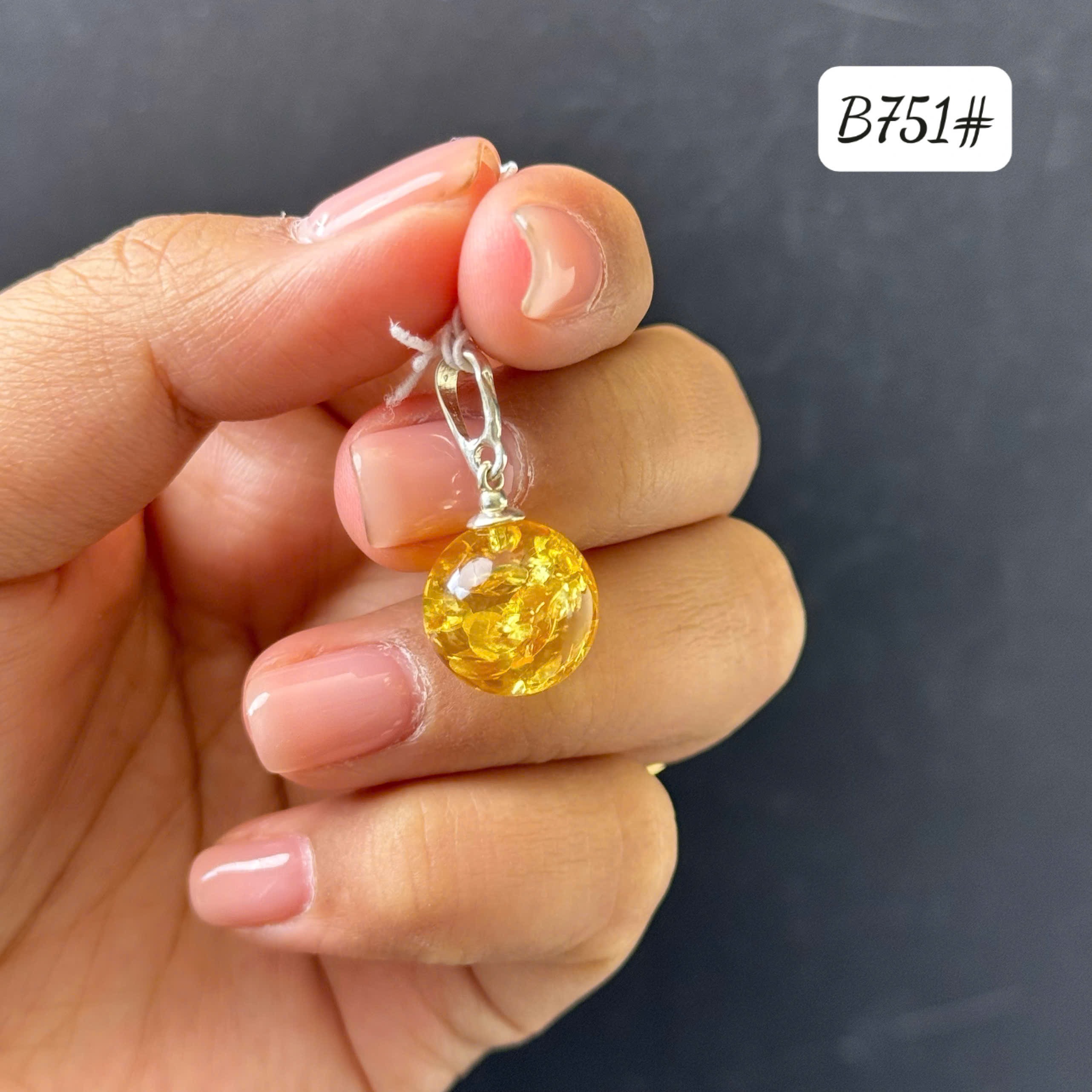 Mặt dây nở hoa tròn nhỏ xinh B751