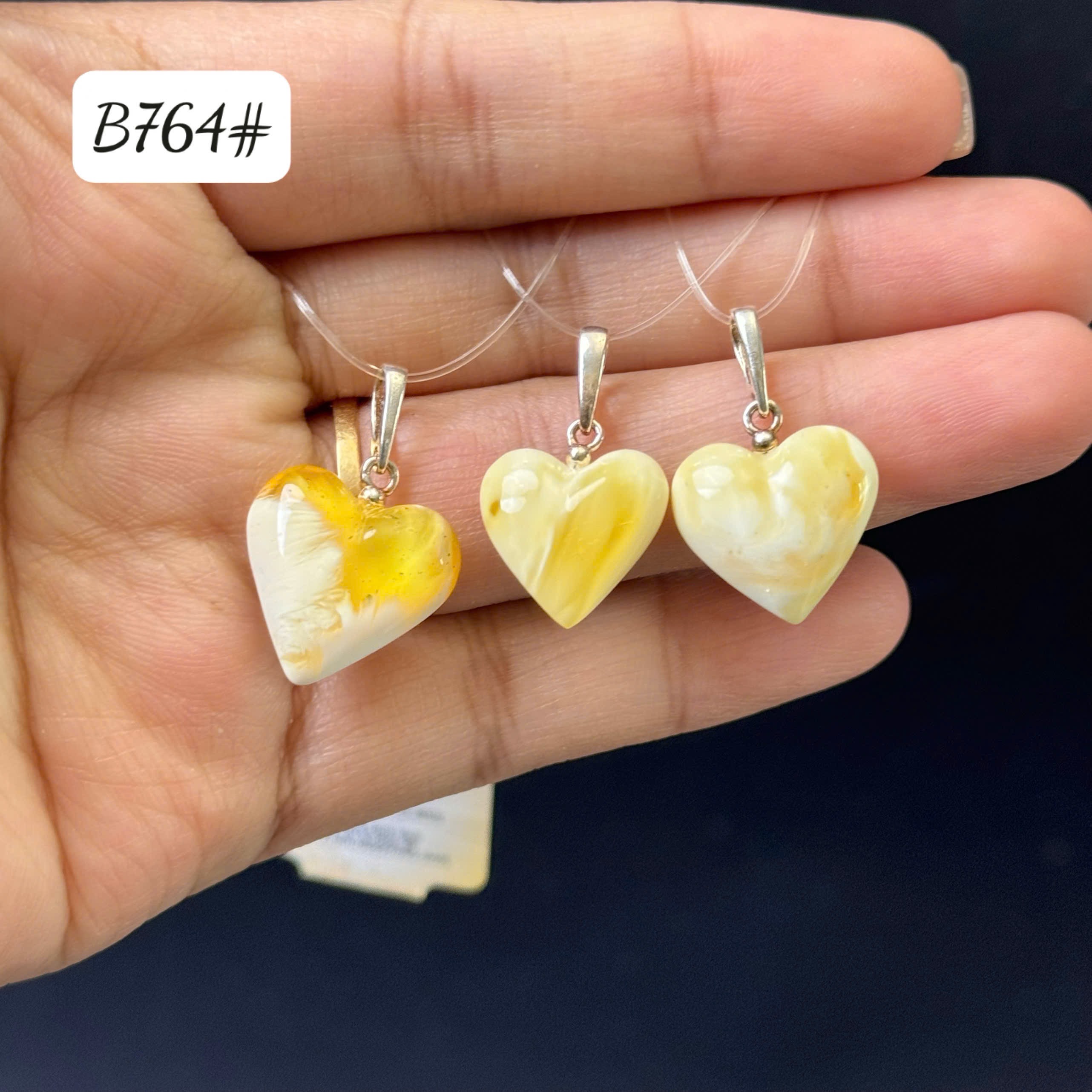 Mặt dây trái tim B764