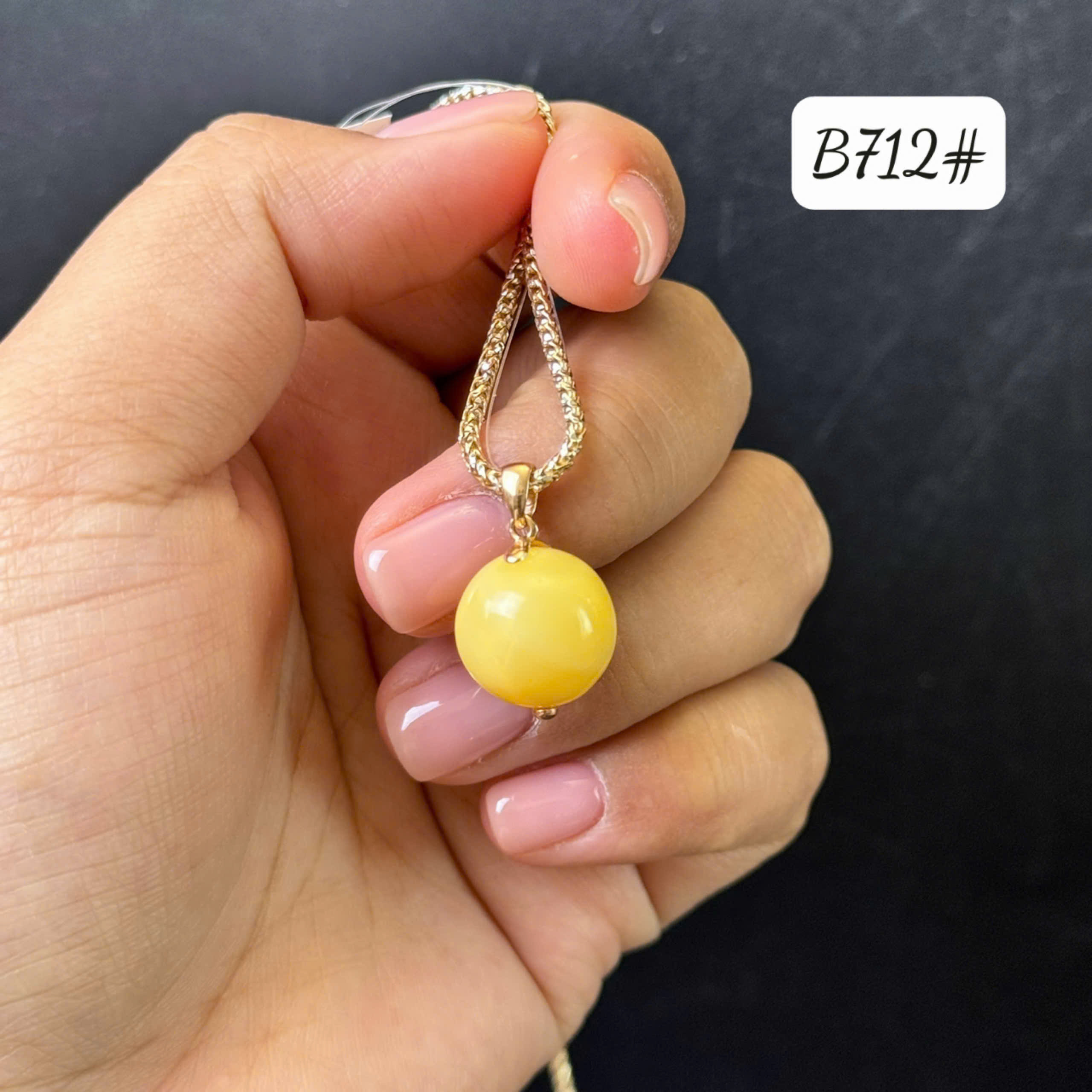 Mặt dây cầu hoàng gia B712