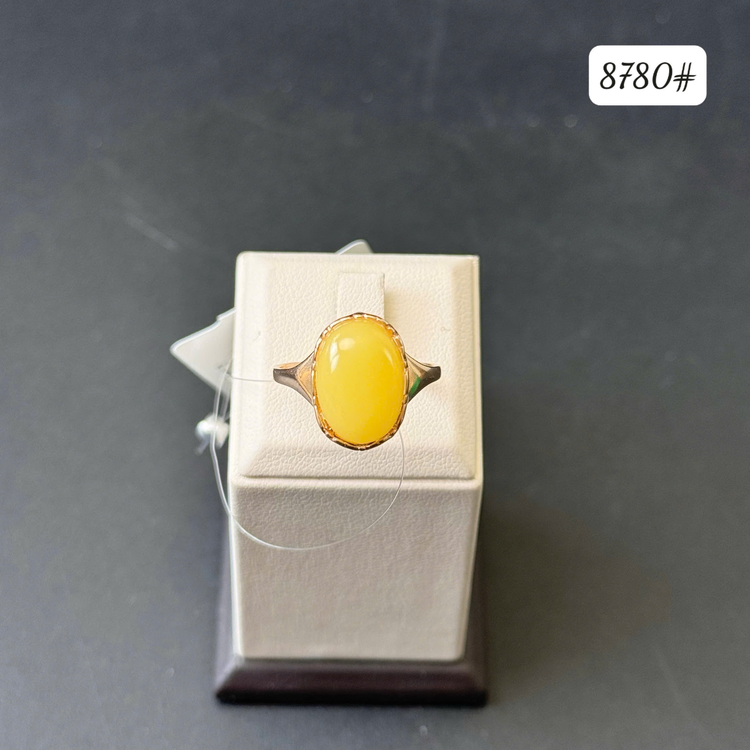 Nhẫn vàng bơ 8780