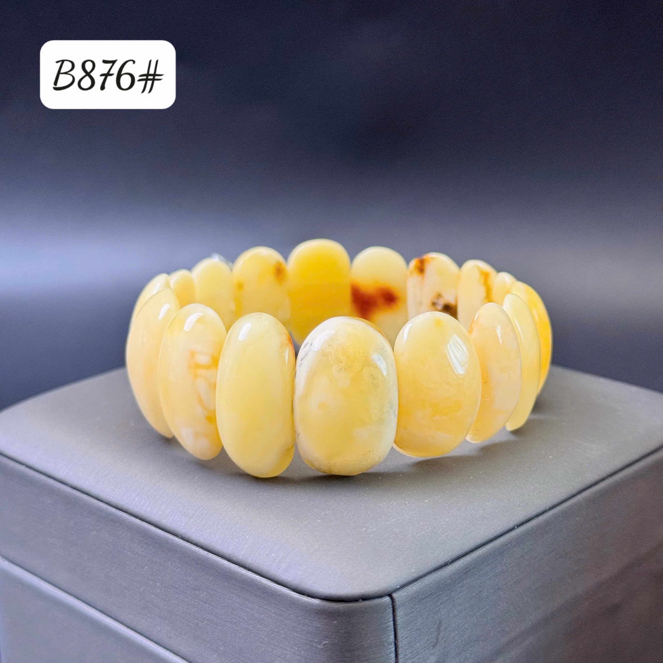 Lắc tay hoàng gia B876