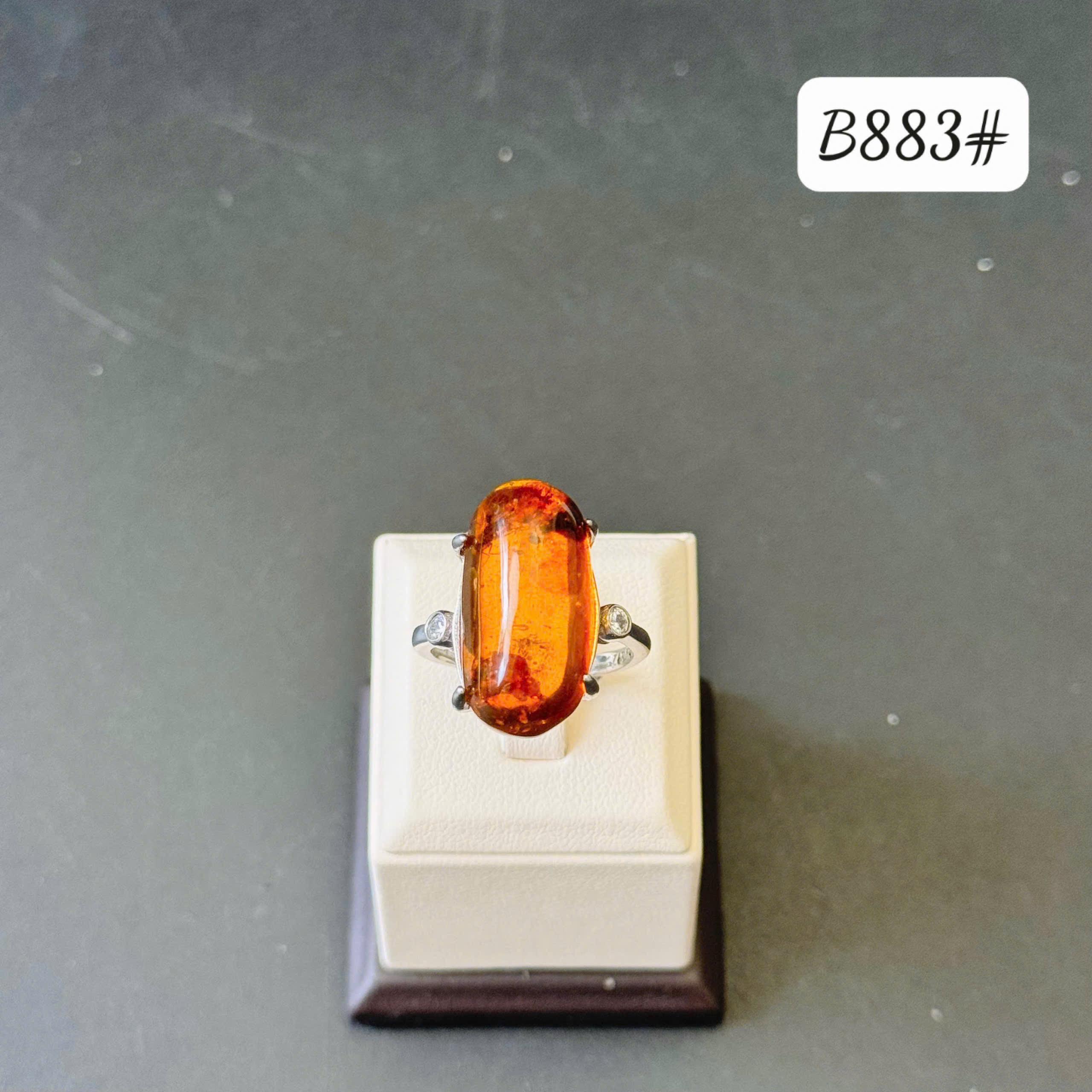 Nhẫn côn trùng B883