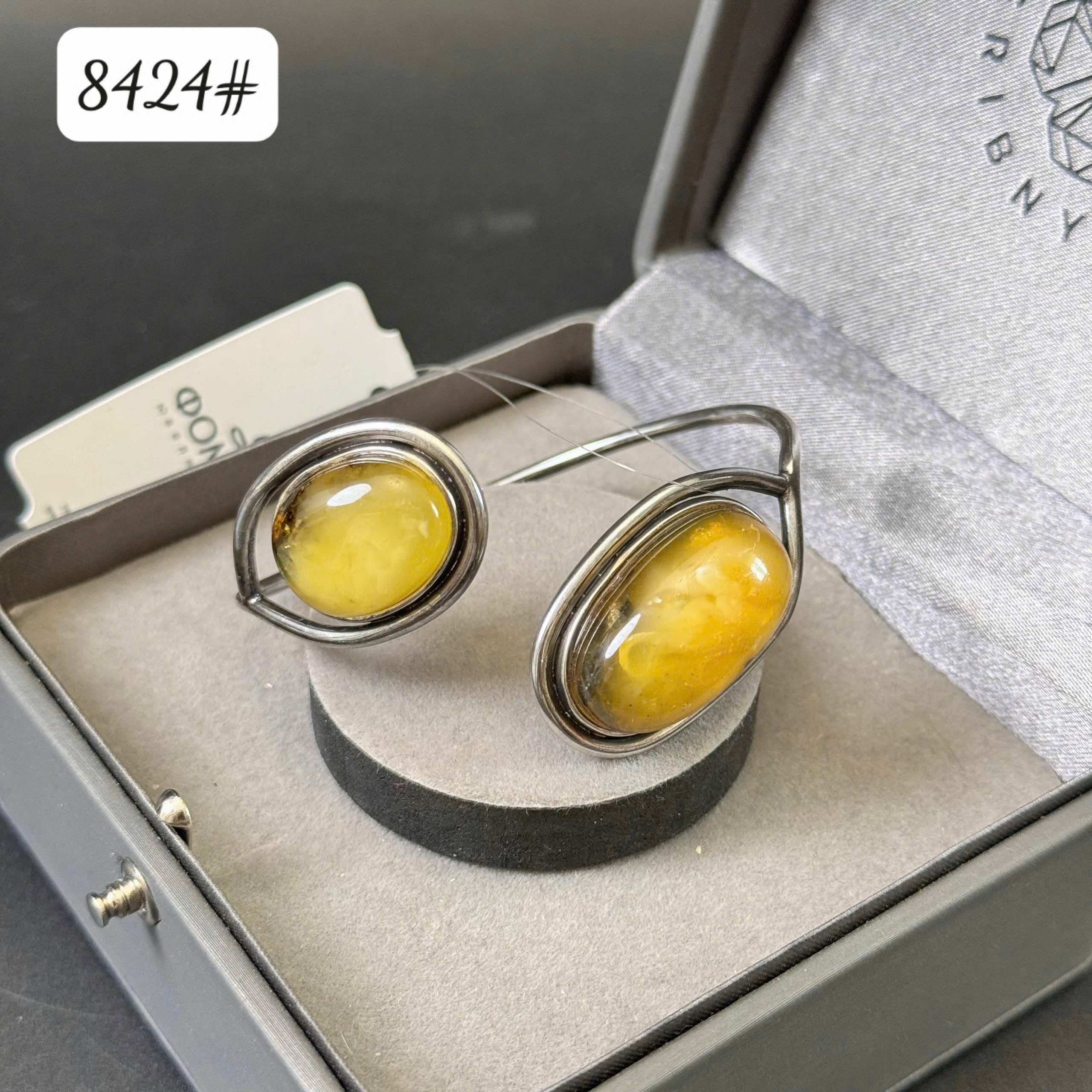 Lắc tay kiềng xanh 8424
