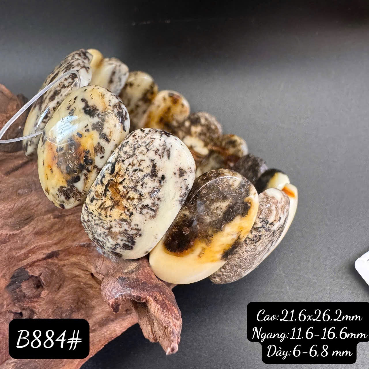 Lắc tay bản B884