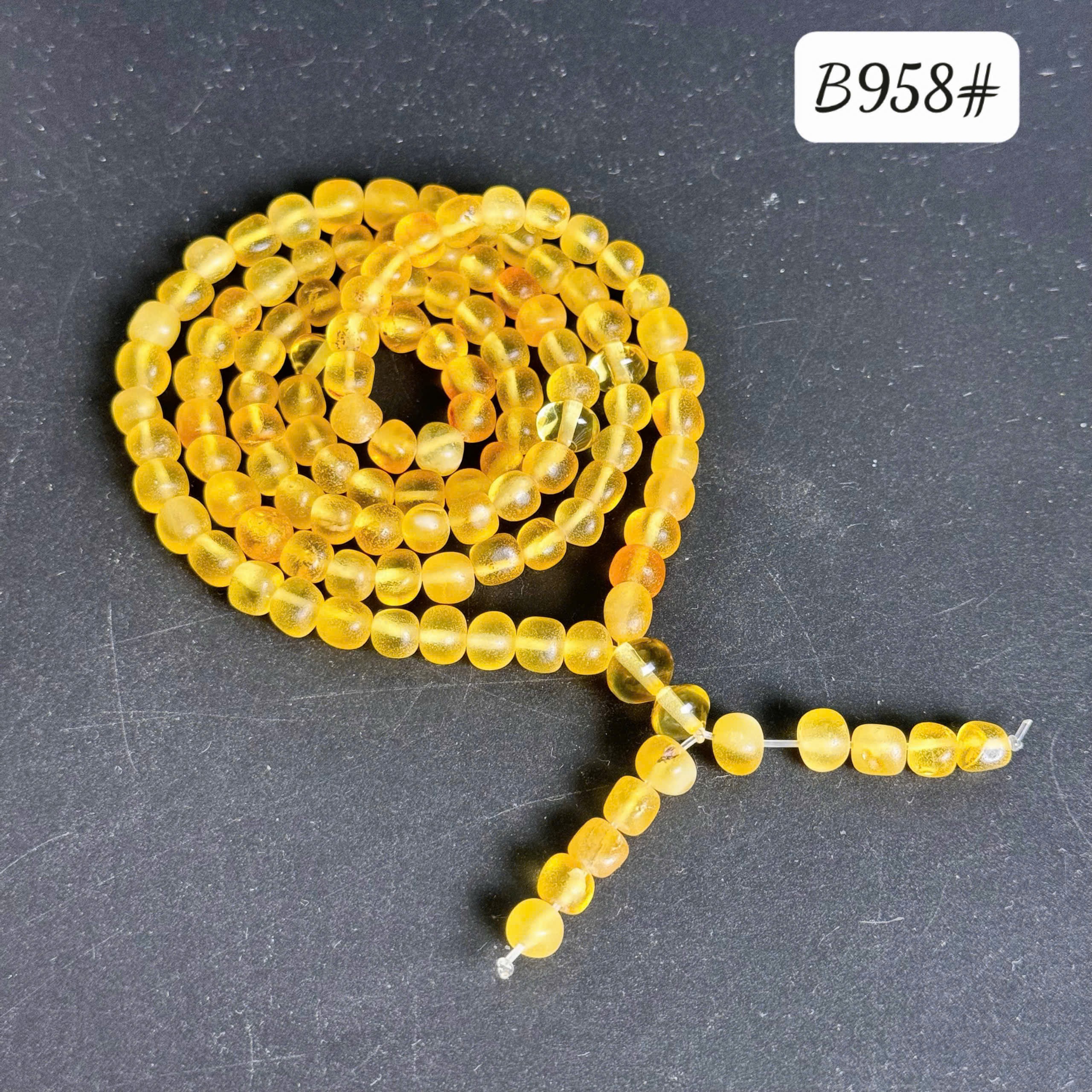 Dây 108 màu mật B958