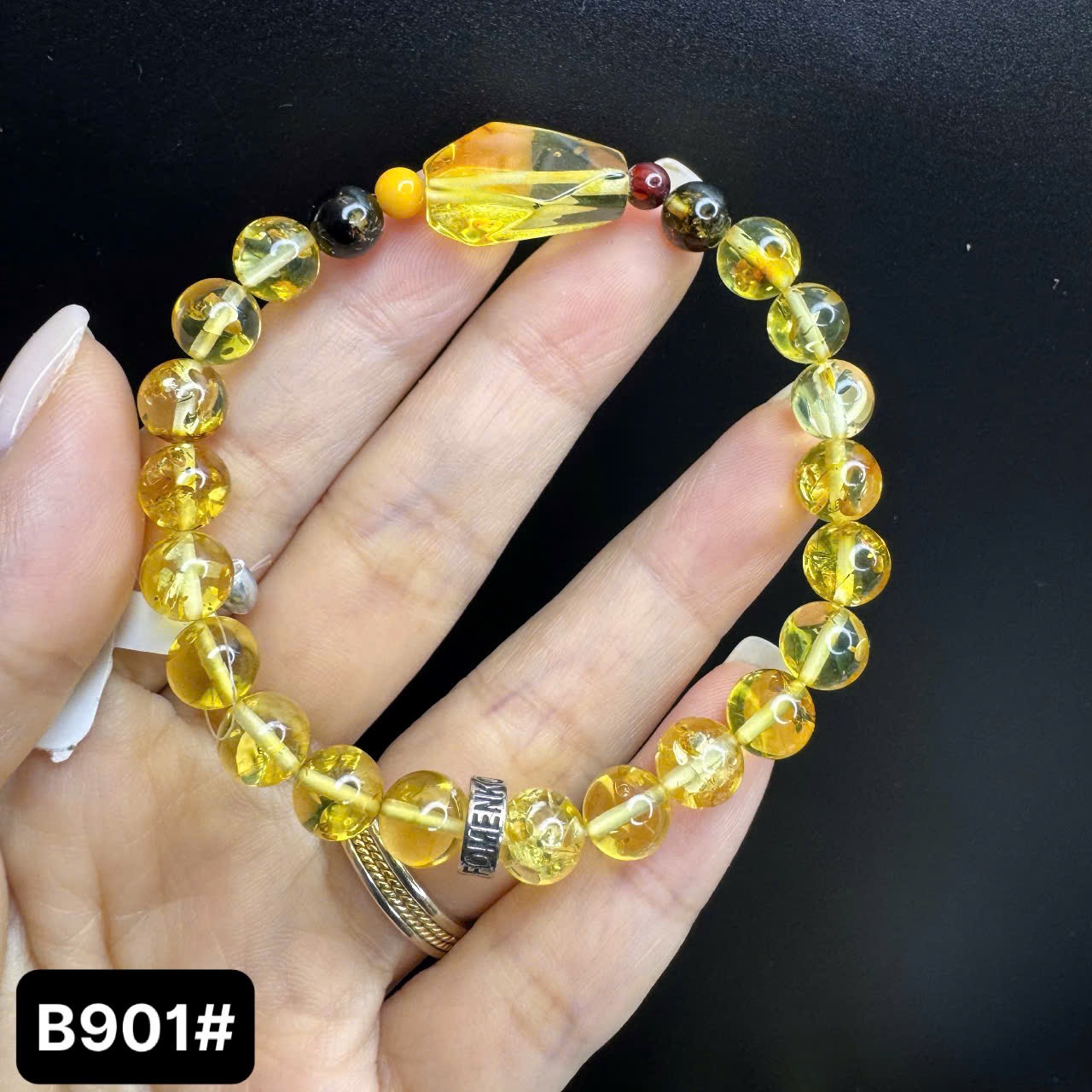 Lắc tay nở hoa cắt giác B901