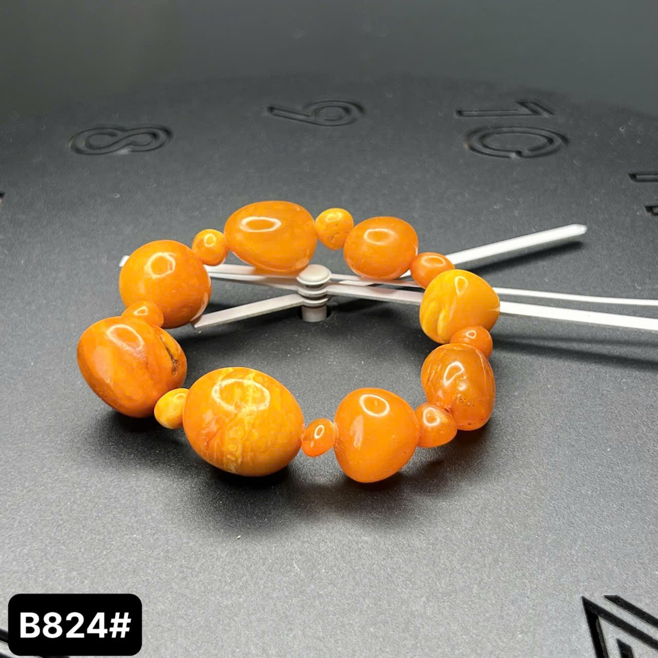 Lắc tay mật lạp B824
