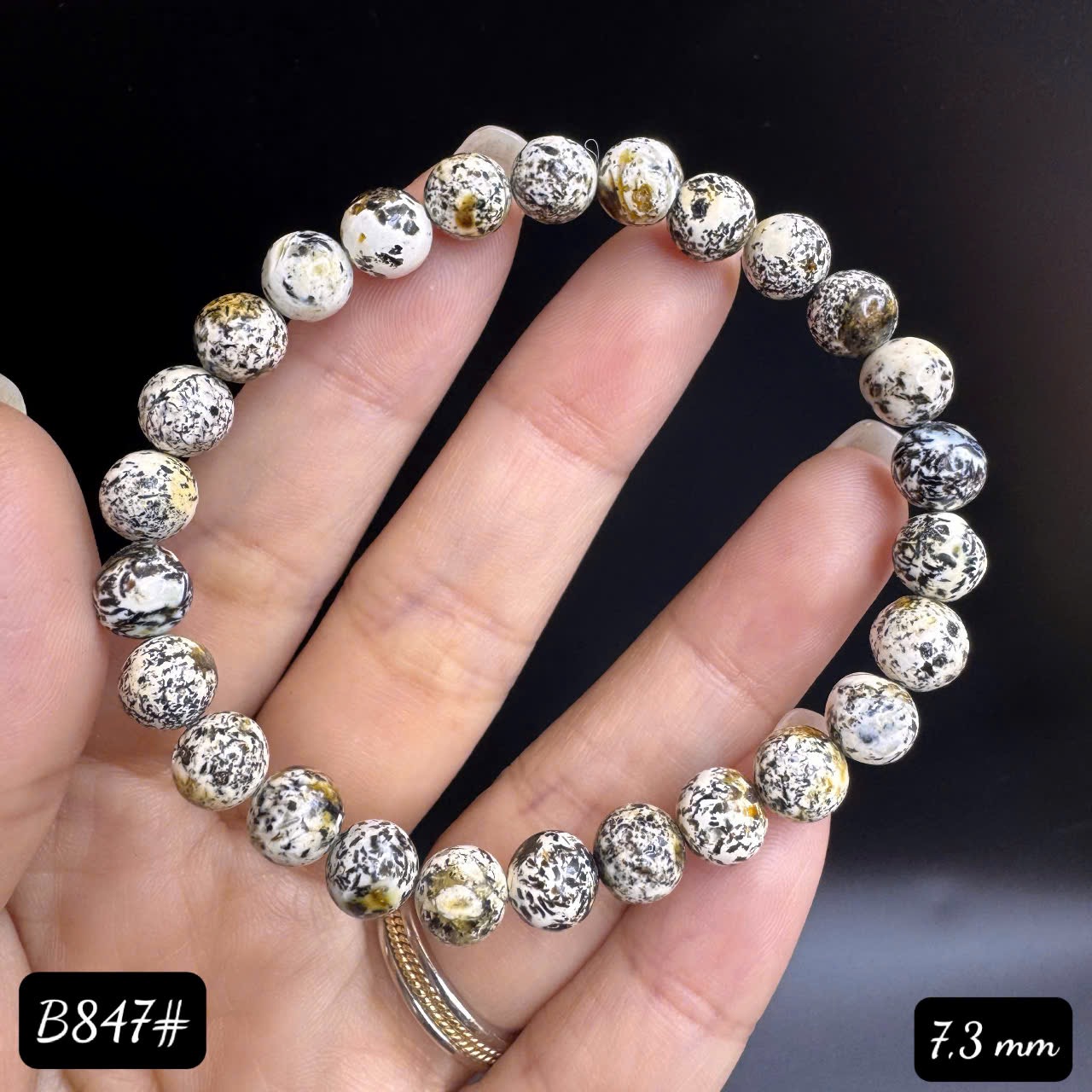 Lắc tay rêu mộc B847